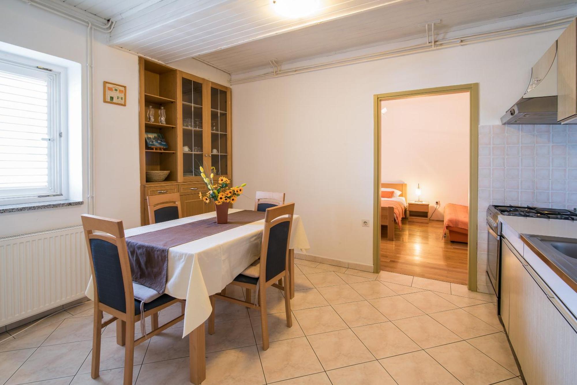 Apartments Villa Ana Krk Town Luaran gambar