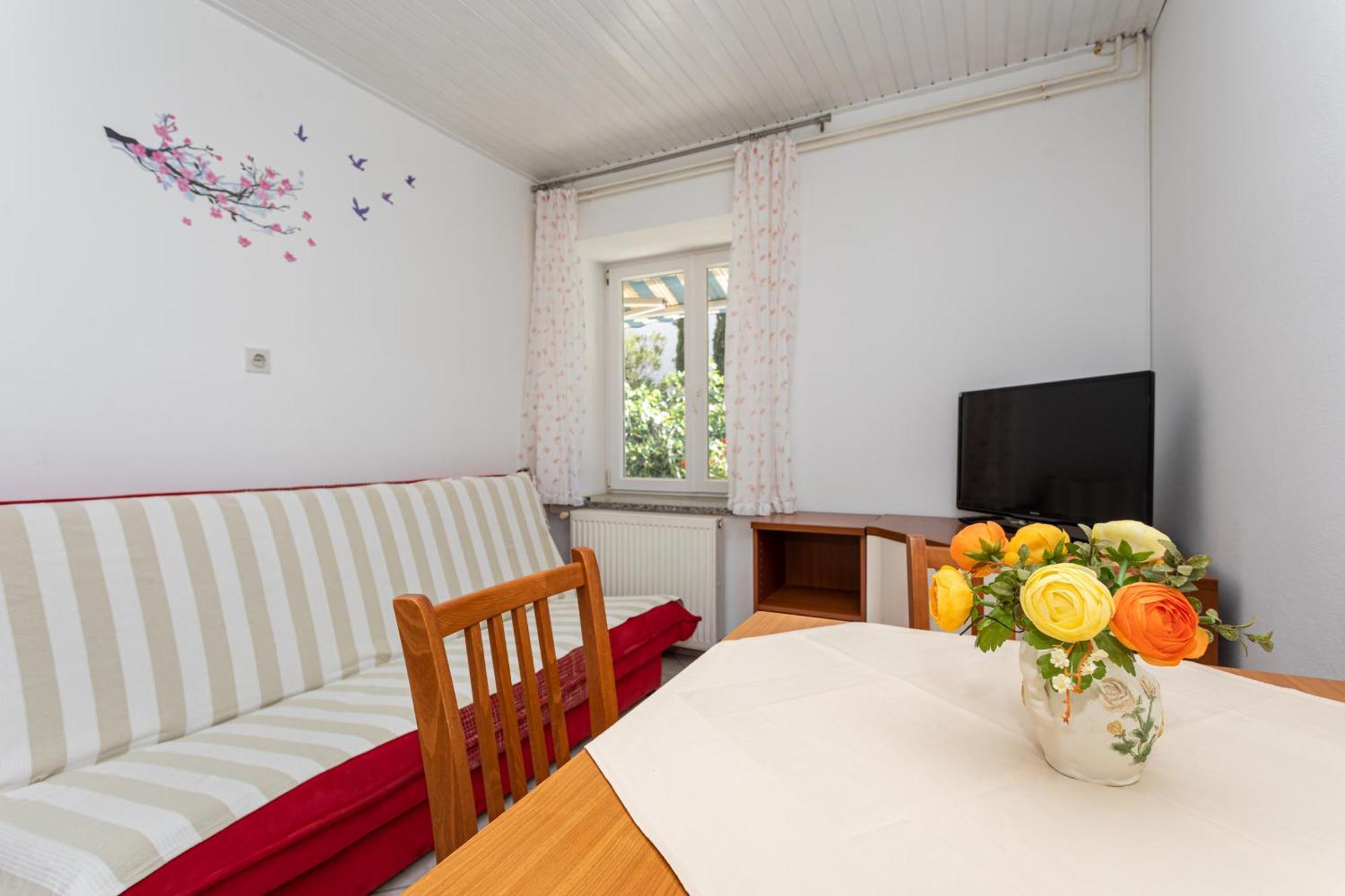 Apartments Villa Ana Krk Town Bilik gambar