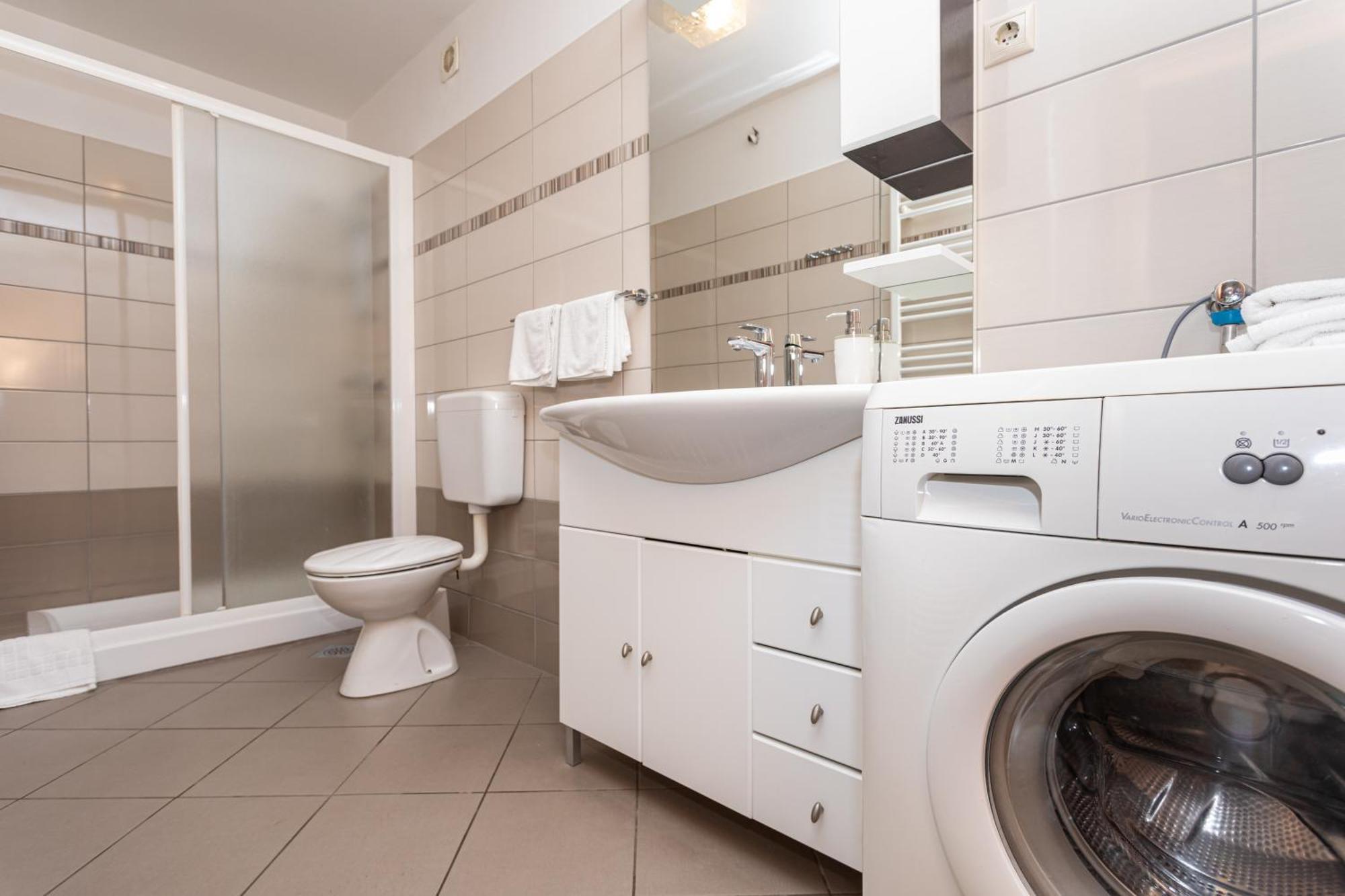 Apartments Villa Ana Krk Town Bilik gambar