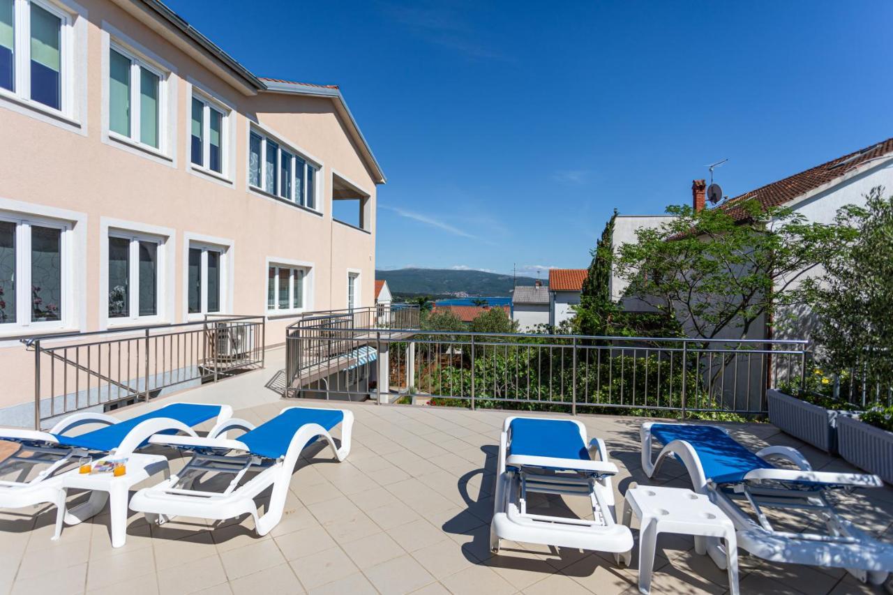 Apartments Villa Ana Krk Town Luaran gambar