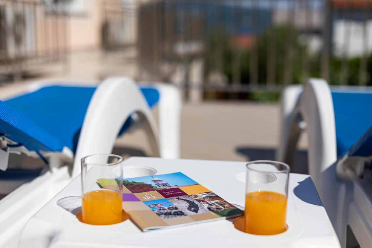 Apartments Villa Ana Krk Town Luaran gambar